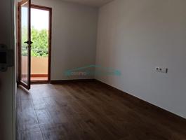Fantástico CHALET ADOSADO en la Urbanización Montehoyuela, en Toras photo 0