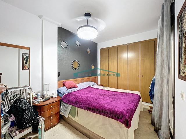 Piso amplio, luminoso y bien ubicado con terraza interior, garaje y trastero en Montserrat photo 0