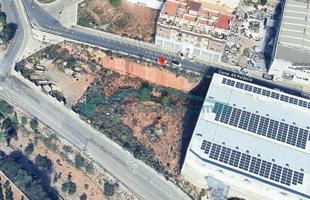 Terreno Urbano con la calificación de industrial en La Lloma (2.239 m2) – Entorno Privilegiado en Náquera!! photo 0