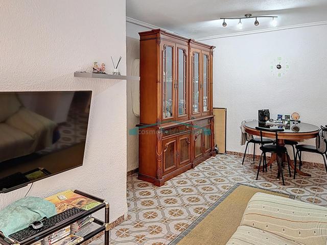 Piso con buena distribución y muchas posibilidades en Ciutat Fallera, Valencia photo 0