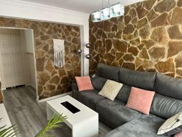 SE VENDE PISO EN LA ZONA DE PERIAÑEZ photo 0