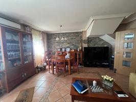 Adosado completamente reformado en Algeciras, zona Paco de Lucía photo 0