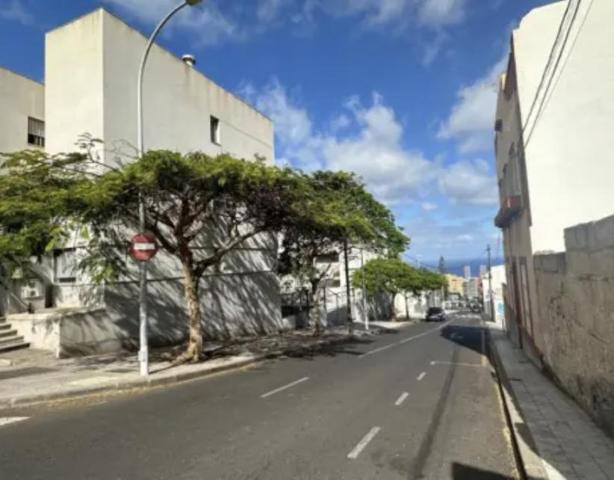 Calle Domingo Pisaca Burgada, Santa Cruz de Tenerife photo 0