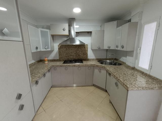 Avenida 25 de Abril, Icod de los Vinos, Santa Cruz de Tenerife photo 0