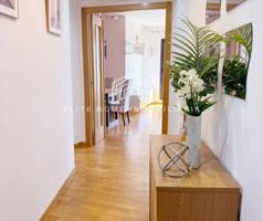 INCREÍBLE PISO DE TRES HABITACIONES, DOS BAÑOS, GARAJE Y TRASTERO EN ZONA SUR photo 0