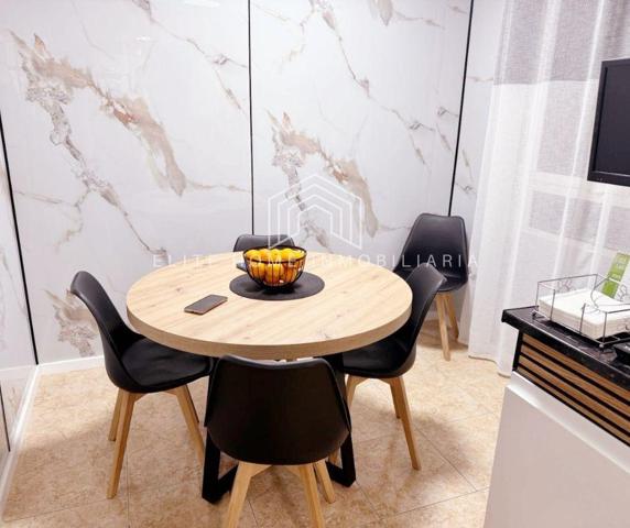 PISO REFORMADO DE 3 HABITACIONES Y 2 BAÑOS CON GARAJE Y TRASTERO EN BUENA ZONA photo 0