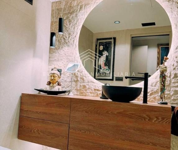 EXCLUSIVO PISO CÉNTRICO CON GARAJE E  INTERIORISMO DE DISEÑO photo 0
