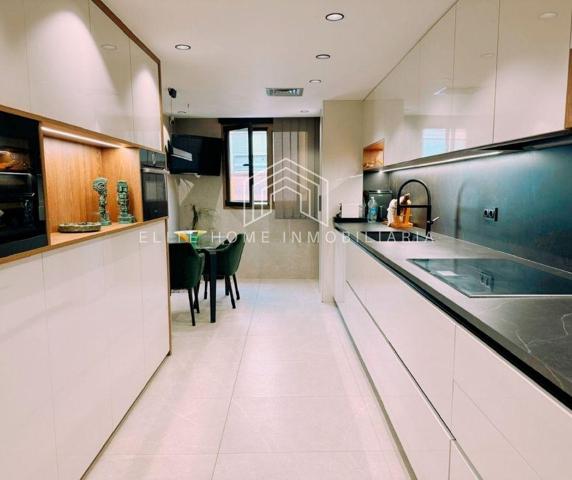 EXCLUSIVO PISO CÉNTRICO CON GARAJE E  INTERIORISMO DE DISEÑO photo 0