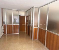 OFICINAS CON POSIBILIDAD DE CAMBIO DE USO EN PLENA PLAZA LA PAZ photo 0