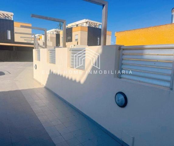 PAREADO COMO NUEVO EN PLAYA DE ALMAZORA -4 HABITACIONES, 2 BAÑOS COMPLETOS PISCINA Y TERRAZAS photo 0