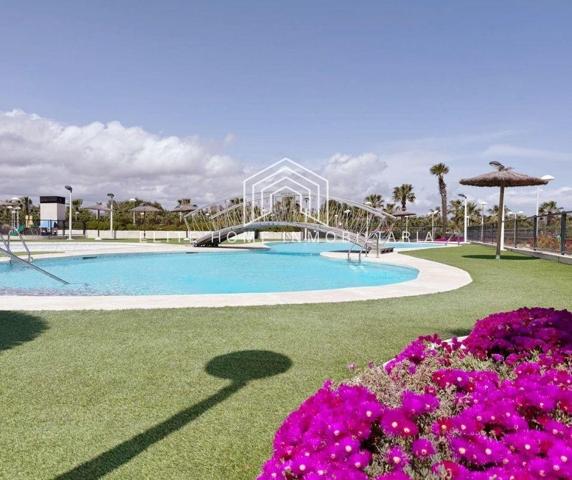 TU APARTAMENTO A ESTRENAR EN URBANIZACION DE ENSUEÑO Y EN PRIMERA LINEA DE PLAYA photo 0