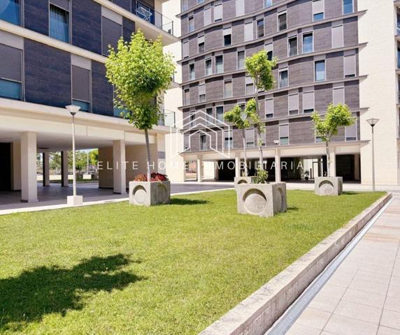 PISO DE 3 HABITACIONES CON GARAJE Y TRASTERO EN URBANIZACION CON PISCINA photo 0