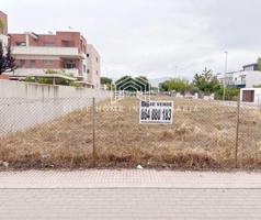 TERRENO URBANO DE MÁS DE 1000 M2 EN LA ZONA MÁS EXCLUSIVA DE CASTELLÓN - PAU LLEDÓ photo 0