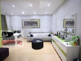 Piso En venta en Barcelona photo 0