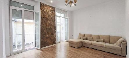 PLAZA ESPAÑA - CADIZ - ¡ AMPLIO PISO EXTERIOR CON 3 BALCONES ! photo 0