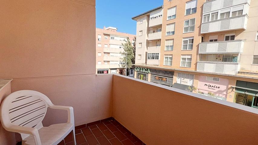 ZONA VARELA - CADIZ - ¡ EXTERIOR CON TERRAZA Y PLAZA DE GARAJE ! photo 0