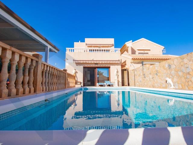 Villa En venta en Pulpí photo 0