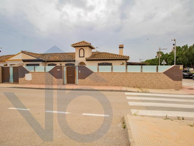 Villa En venta en Pulpí photo 0
