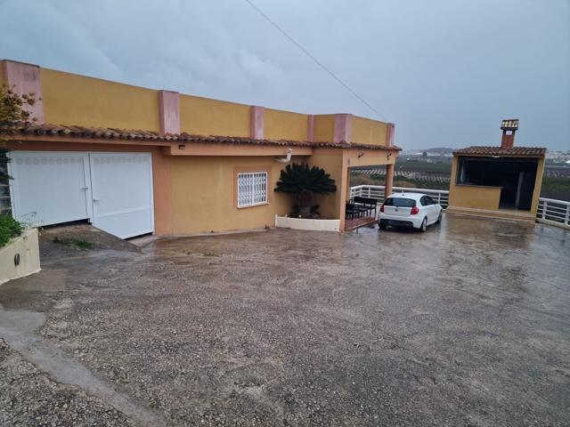 Villa En venta en Alberic photo 0