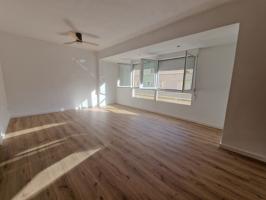 Piso En venta en Oliva photo 0