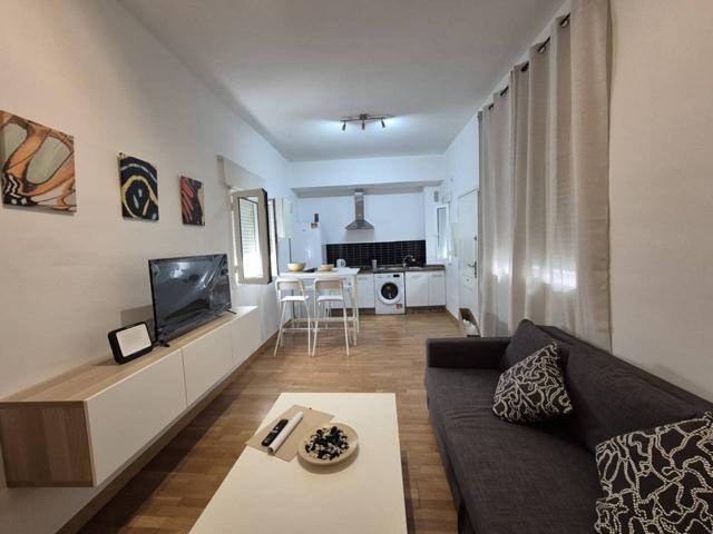 Piso en venta en Feria-Alameda(41003) photo 0