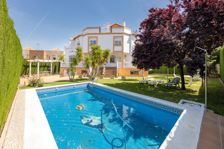 ¡GRAN CHALET EN GOJAR EN URBANIZACION LOS CEREZOS! photo 0