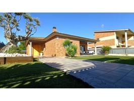 Chalet en venta en Can Durán photo 0