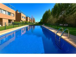 Venta: Casa adosada en Canovelles photo 0