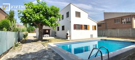 CHALET EN VENTA EN URBANIZACIÓN TERRAFERMA ALPICAT photo 0