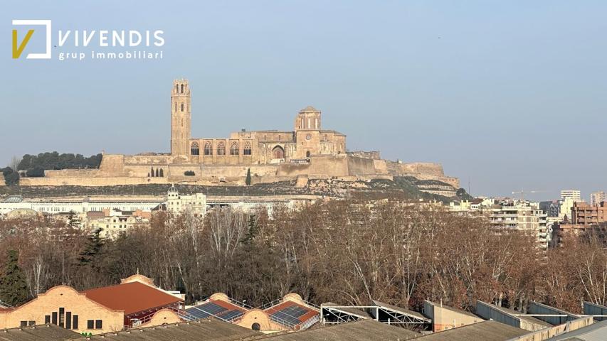 PISO ÁTICO DÚPLEX EN VENTA EN LLEIDA photo 0