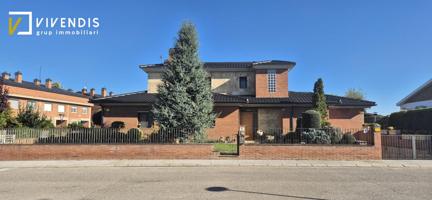 Chalet en Venta en Alpicat photo 0