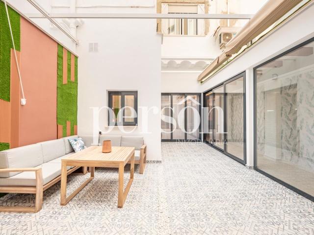 Piso en venta en València de 150 m2 photo 0