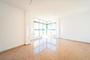 Piso en venta en Torrent de 99 m2 photo 0