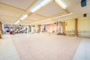 Amplio local con gran potencial en Benifayó, Valencia photo 0