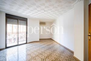 Espaciosa y luminosa vivienda con infinitas posibilidades en Benimaclet photo 0