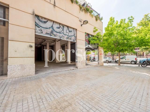 ALQUILER LOCAL ESQUINERO OBRA NUEVA SAN LLORENÇ photo 0