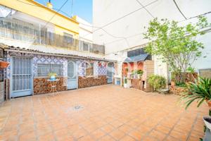 Casa-Chalet en Venta Zona Alborgí photo 0