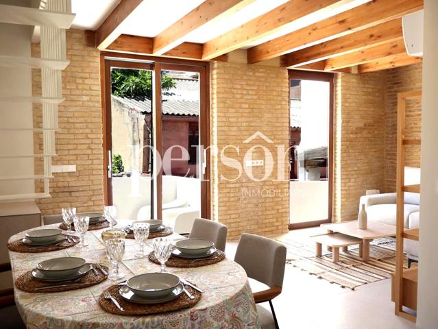 Alquiler Dúplex luminoso de 3 habitaciones en el corazón del Cabañal, a un paso del mar – Larga estancia photo 0
