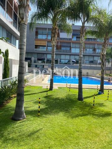 Exclusivo Loft Amueblado con Terraza y Piscina photo 0
