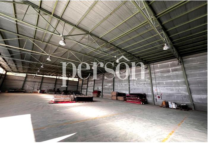 Alquiler Nave industrial de 3.000 m² con oficinas – Excelente visibilidad sobre la Pista de Silla photo 0