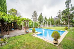 Exclusiva villa en Campolivar photo 0