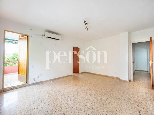Estupenda vivienda para reformar en Marxalenes photo 0