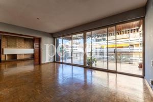 Piso en venta en Calle de Jaume Roig photo 0