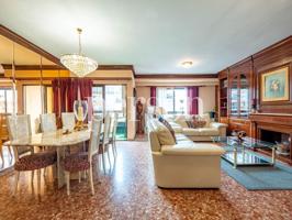 Vivienda en alquiler en Avenida del Cid photo 0