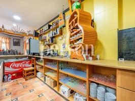 local con vivienda de 3 habitaciones photo 0