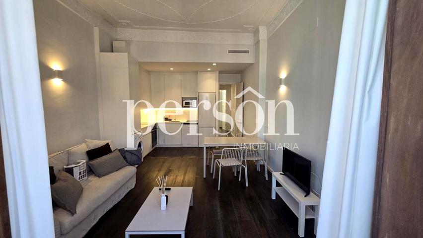 Piso en alquiler en València de 120 m2 photo 0