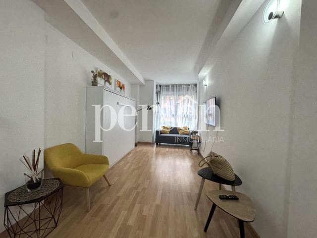 Estudio en alquiler en València de 53 m2 photo 0