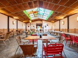 Traspaso Bar-Cafetería en Benimaclet con Patio Único y Gran Rentabilidad photo 0