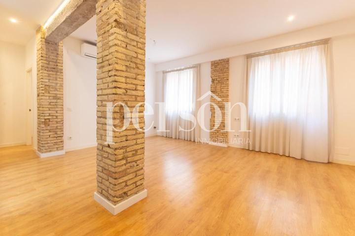 Piso con encanto en El Cabanyal – Calle Francesc Cubells photo 0