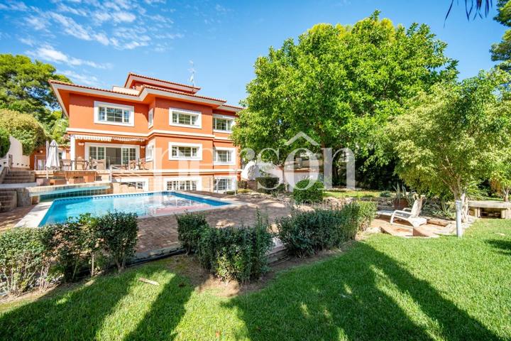 Casa - Chalet en venta en Campolivar de 850 m2 photo 0